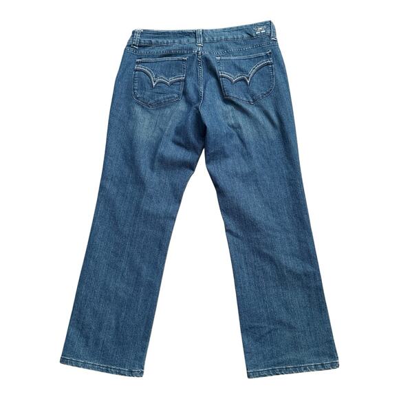 LEE Womens Petite Size 16P Perfect Fit Just Below Waist Blue Jeans 28.5" Inseam - Picture 2 of 8